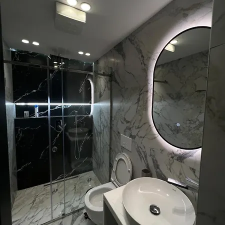 Deluxe Bllok Apartmán