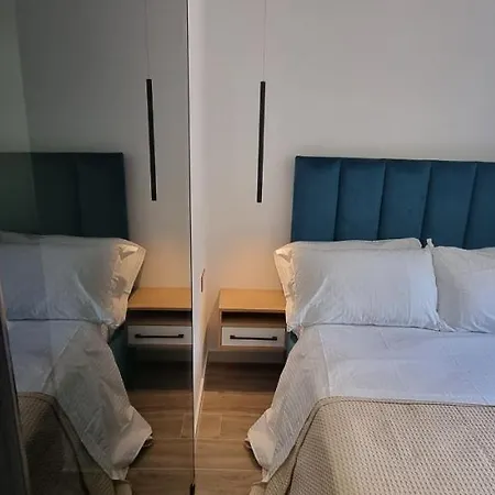 Deluxe Bllok Apartmán *